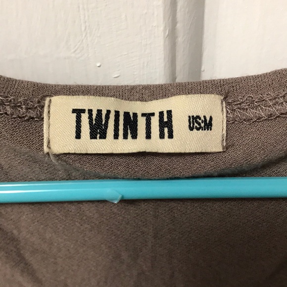 Cover - Picture 3 of 3